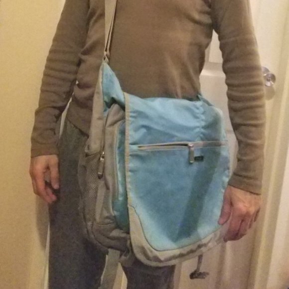 Olivet iPack messenger shoulder laptop book carry bag - Picture 1 of 7